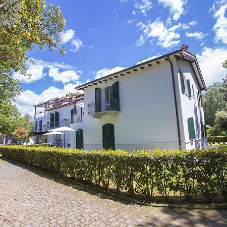 Residence Casa Bianca Marina di Massa Kültér fotó