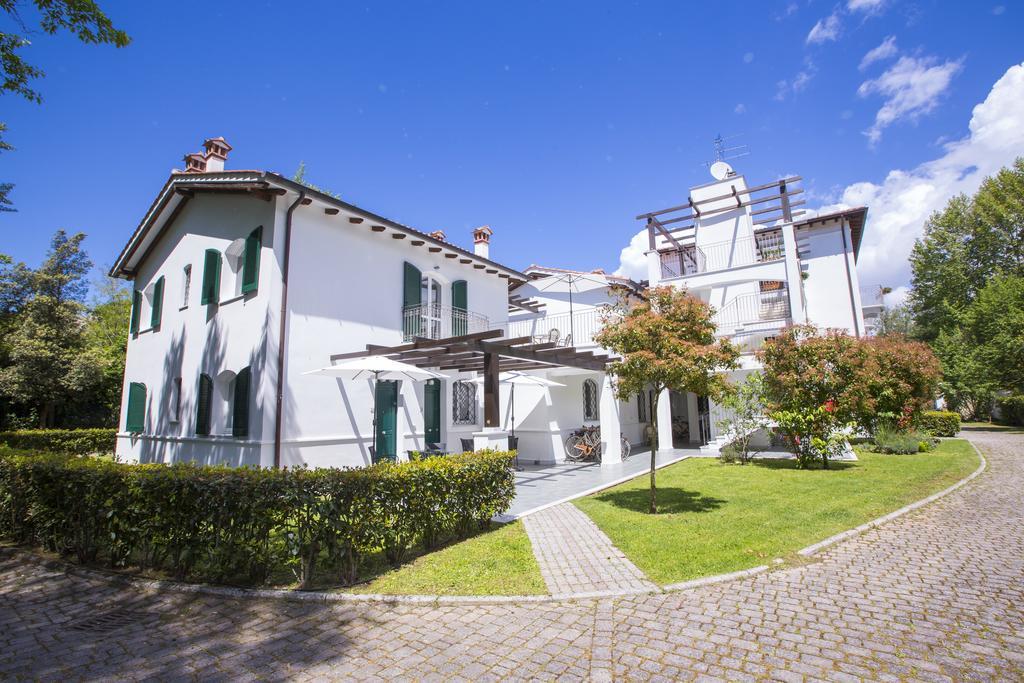 Residence Casa Bianca Marina di Massa Kültér fotó