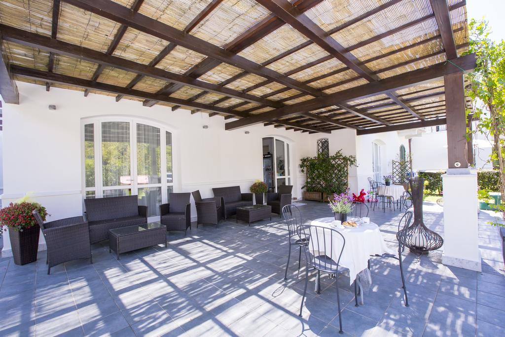 Residence Casa Bianca Marina di Massa Kültér fotó